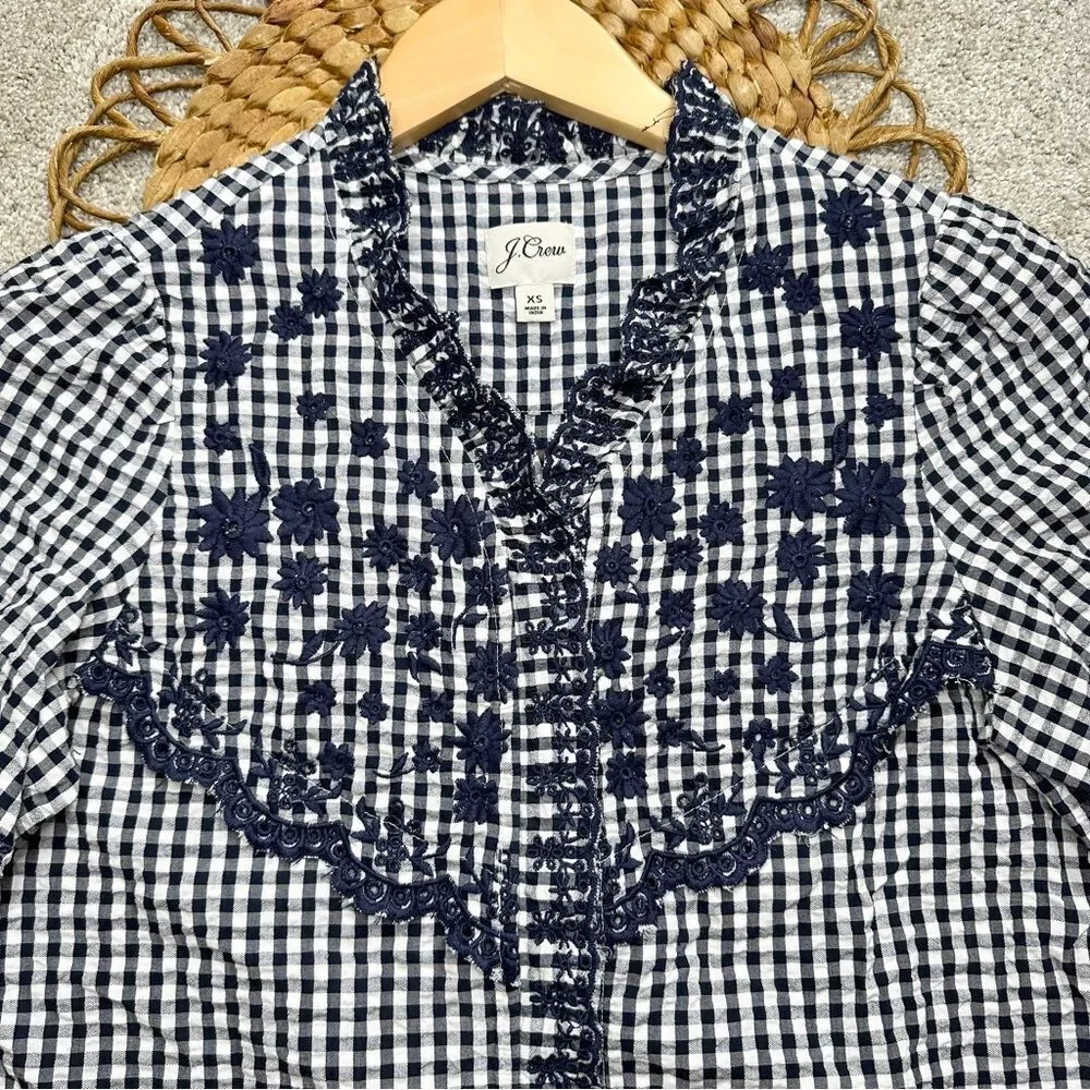 J.Crew Embroidered Indigo Crinkled Gingham Short Sleeve Navy White Top Cotton XS